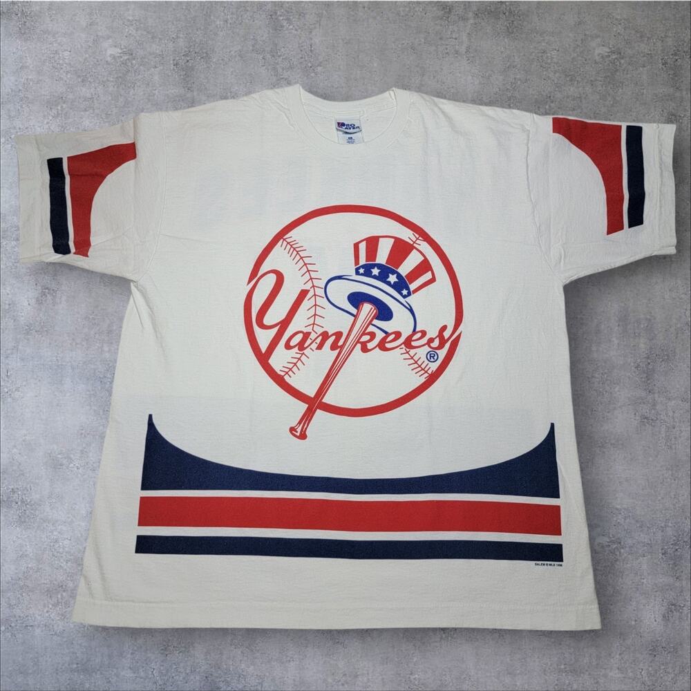 VTG 1996 New York Yankees T Shirt Mens XL Salem Sportswear Pro Player Single AOP